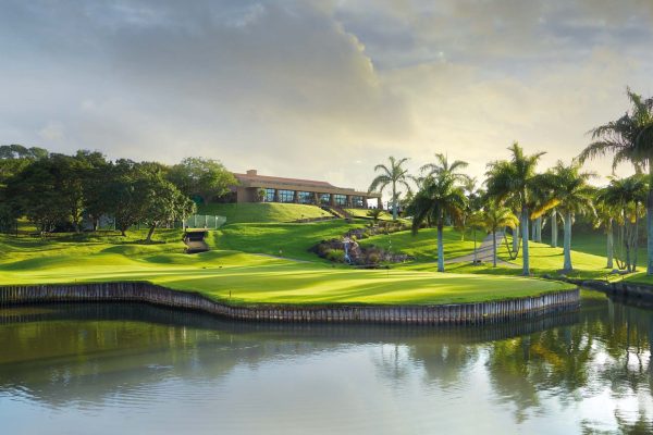 San Lameer Country Club